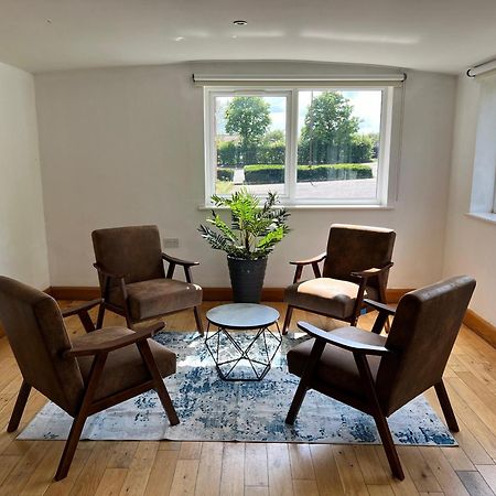 Mk Hotel Milton Keynes Ngoại thất bức ảnh