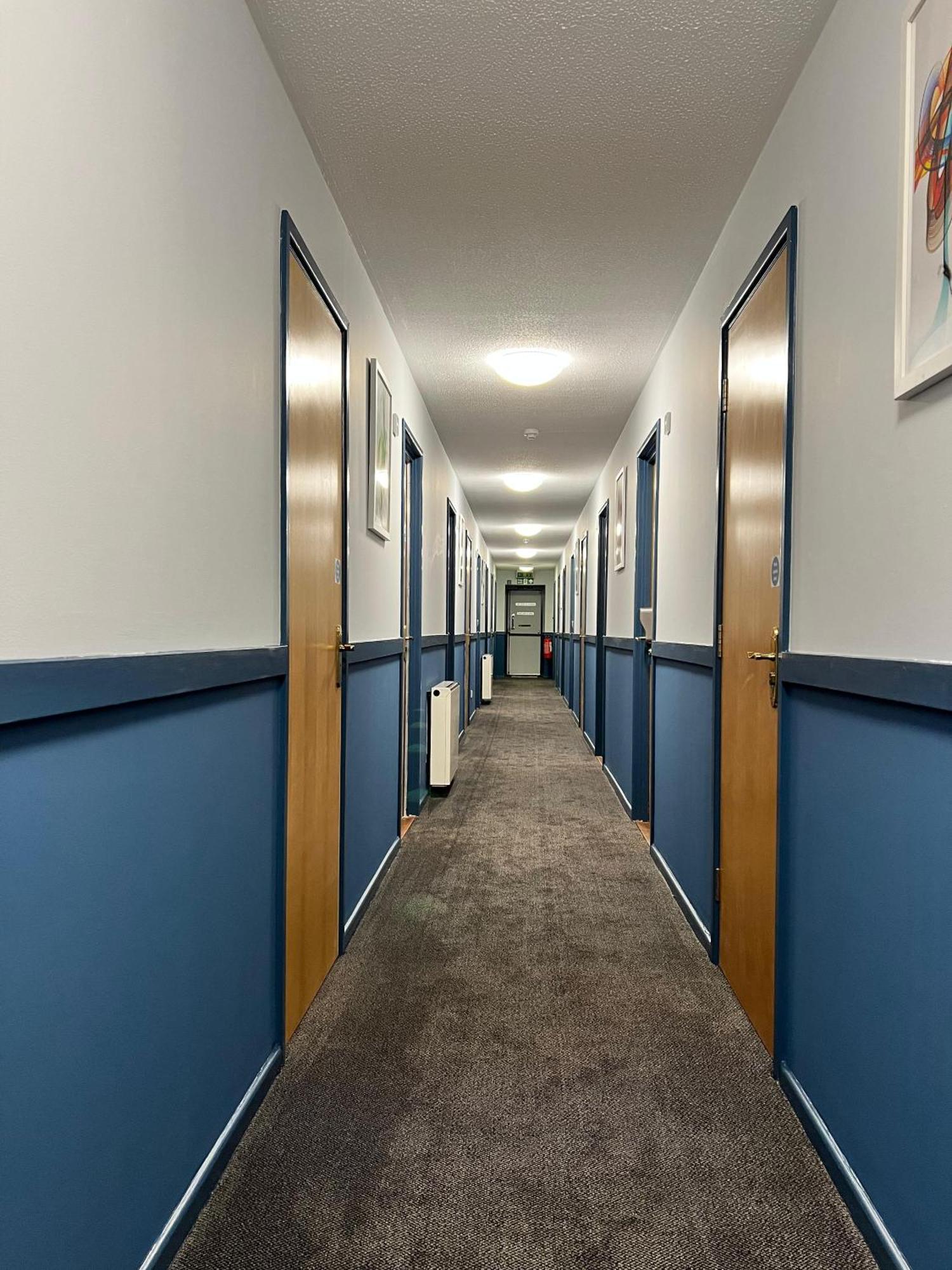 Mk Hotel Milton Keynes Ngoại thất bức ảnh