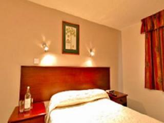 Mk Hotel Milton Keynes Ngoại thất bức ảnh